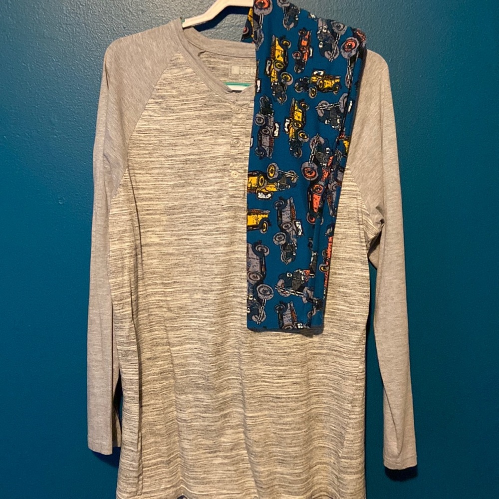 EUC Lularoe L Mark OS vintage car leggings